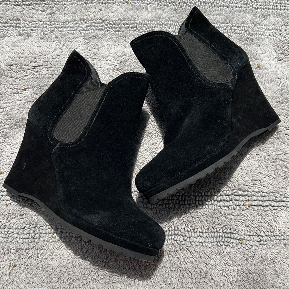 Vaneli Jara Black Suede Wedge Booties Size 9.5 Ankle Boots